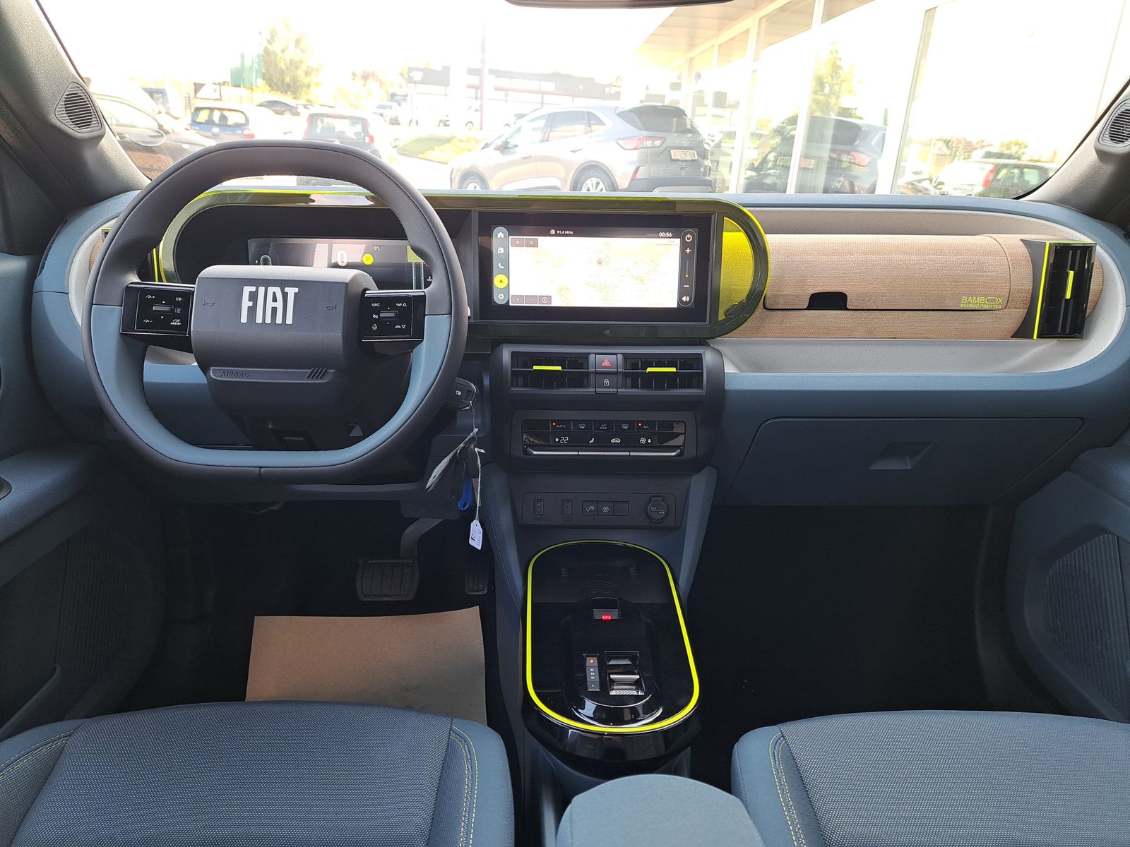 Fahrzeugabbildung Fiat Grande Panda La Prima Hybrid AUTOM. SITZHEIZUNG
