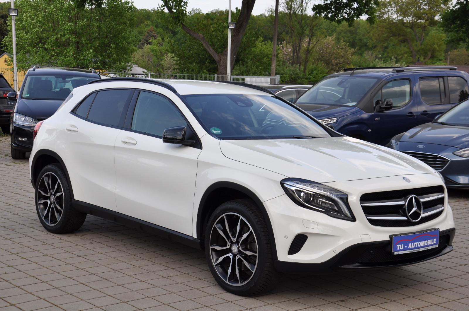 Mercedes-Benz GLA 250 4Matic NIGHT-STANDHZ-NAVI-MEMORY-XENON