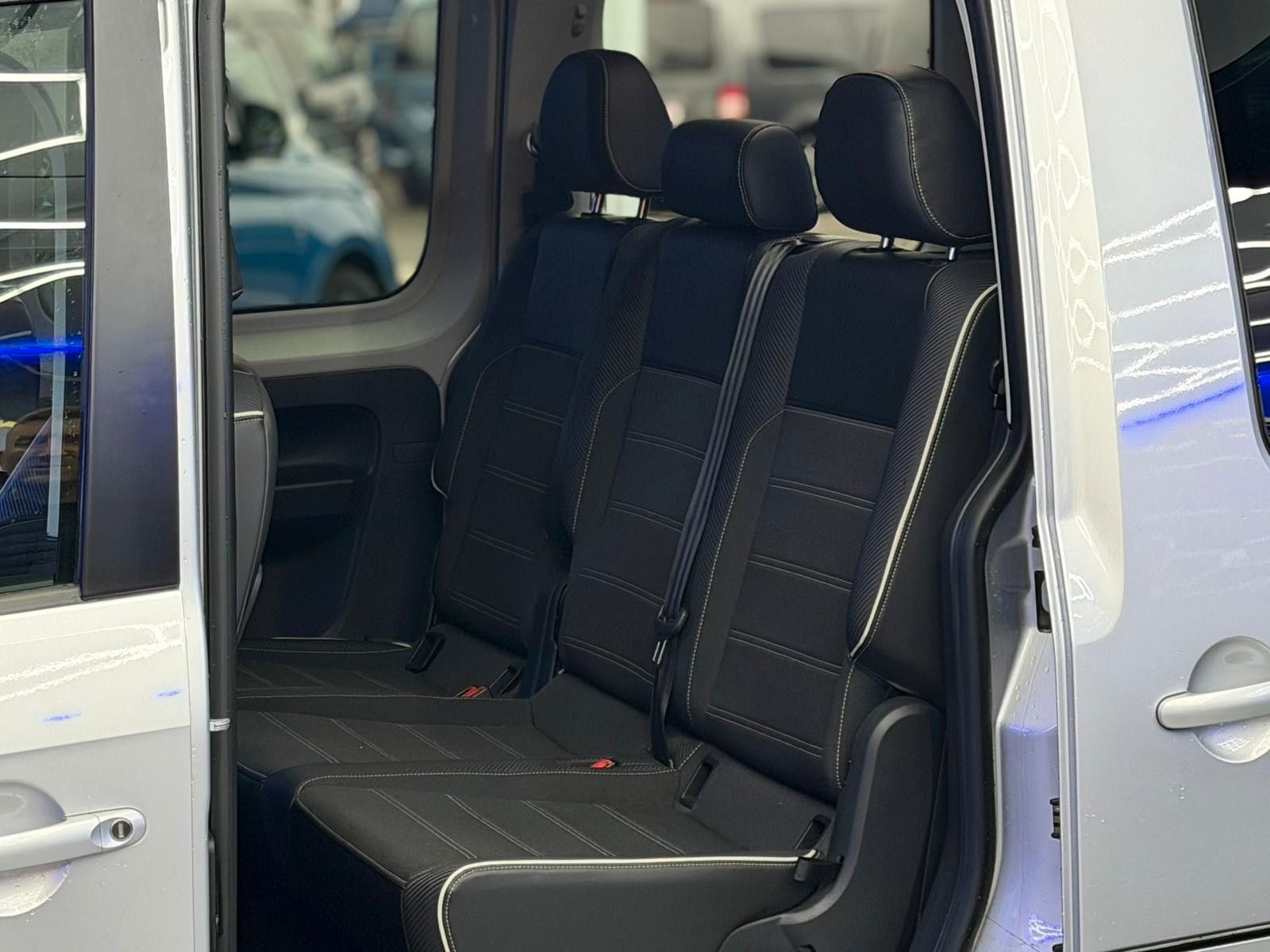 Volkswagen Caddy-DSG-Behindertengerecht-Edition 35-Rampe foto 14