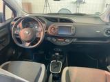 Toyota Yaris Hybrid Y20 Club - Toyota Yaris: Club