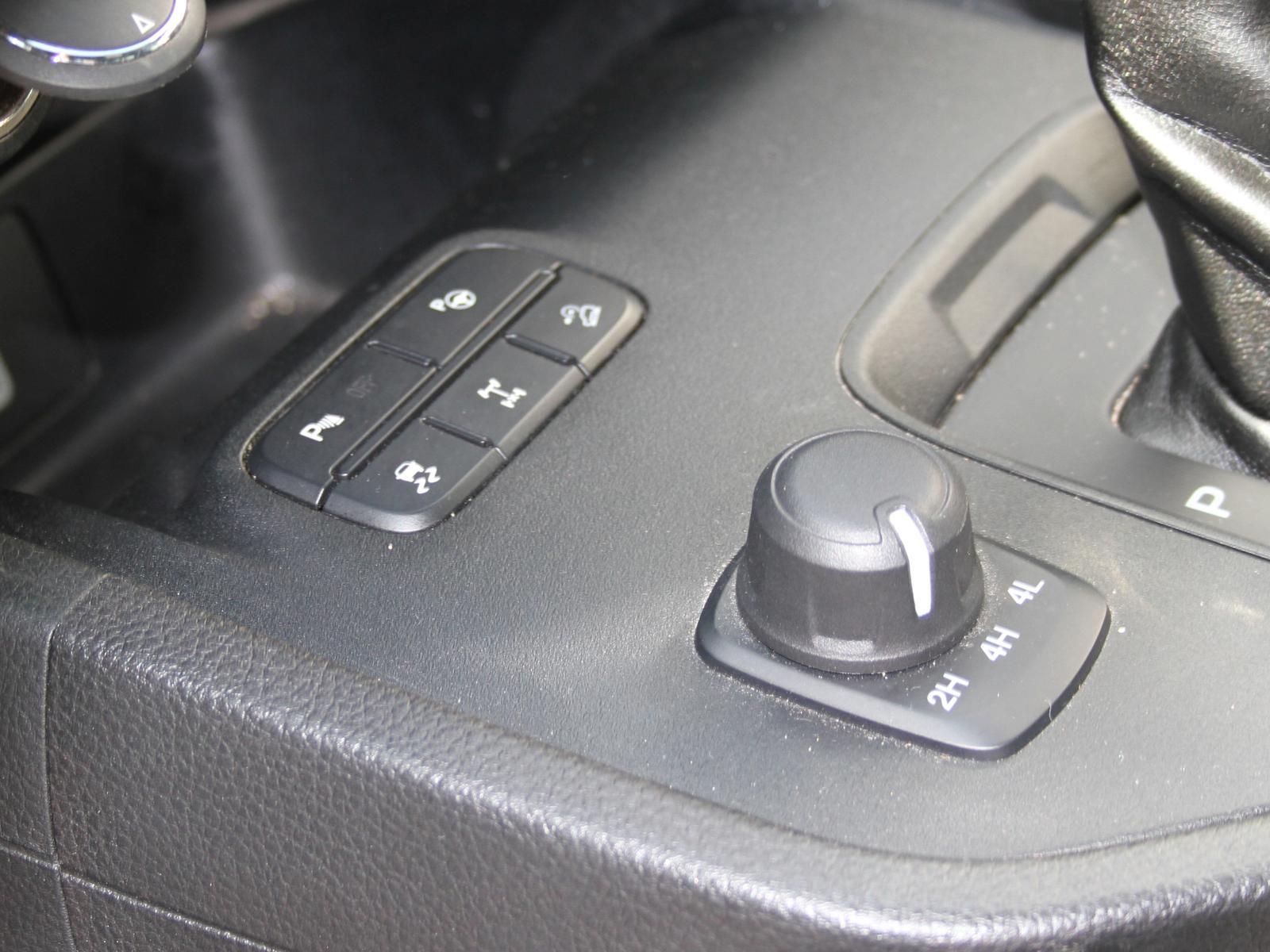 Ford Ranger 2.0 EB Wildtrak DoKa ACC elektr Rollo AHK