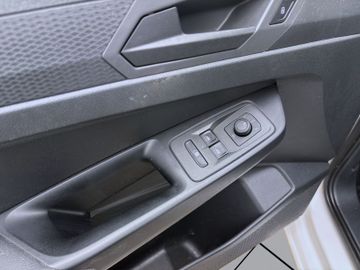 Volkswagen Caddy - 10