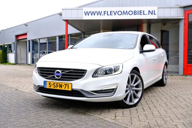 Volvo V60 1.6 D2 Summum Xenon|Leder|LMV|Navi