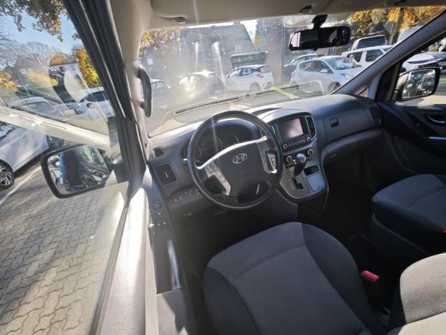 Hyundai H-1 HYUNDAI Family Automatik Navi 2.5 CRDI 170PS