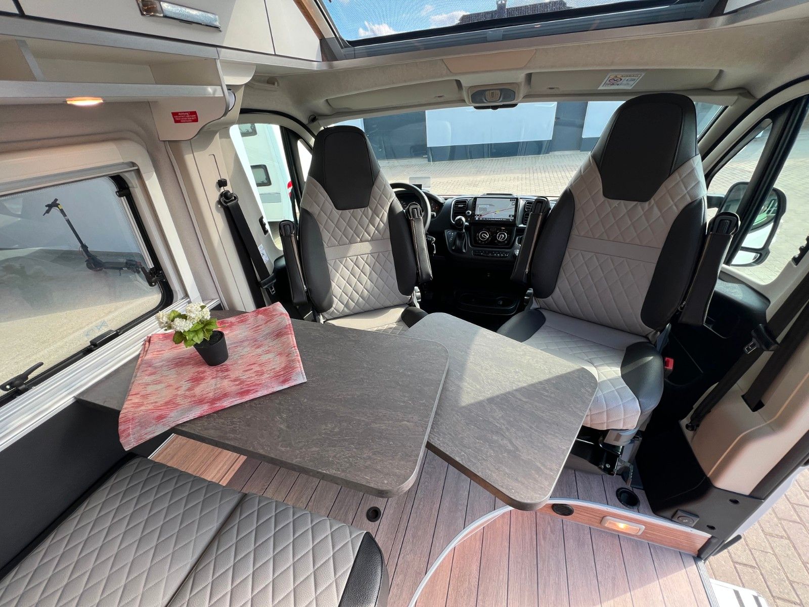 Fahrzeugabbildung Weinsberg CaraBus 630 ME Edition Fire