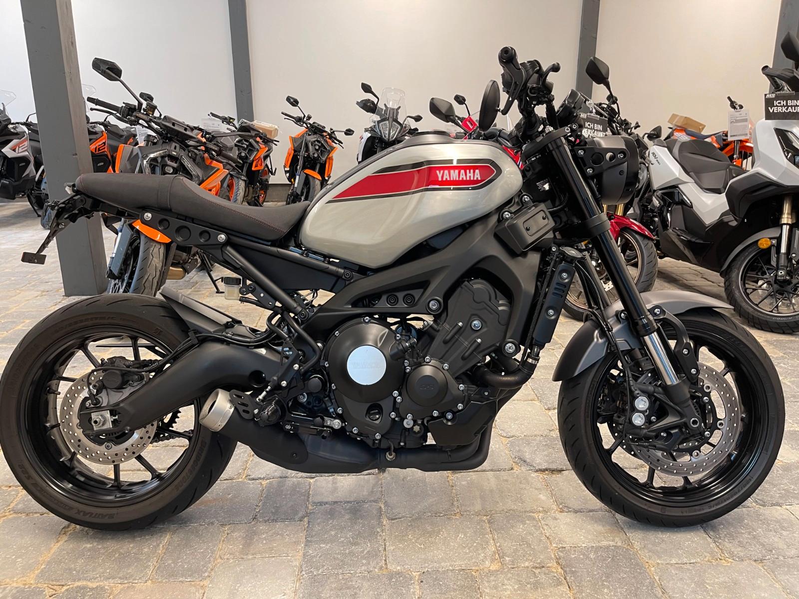 Yamaha XSR 900 - viel Zubehör