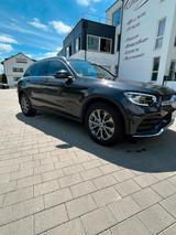 Mercedes-Benz GLC 200 4MATIC Autom. - AMG Line - Mercedes-Benz GLC 200: Von Privat