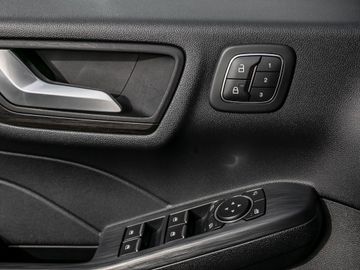 Ford Kuga 2.5 Plug-In Hybrid Vignale Stauassistent