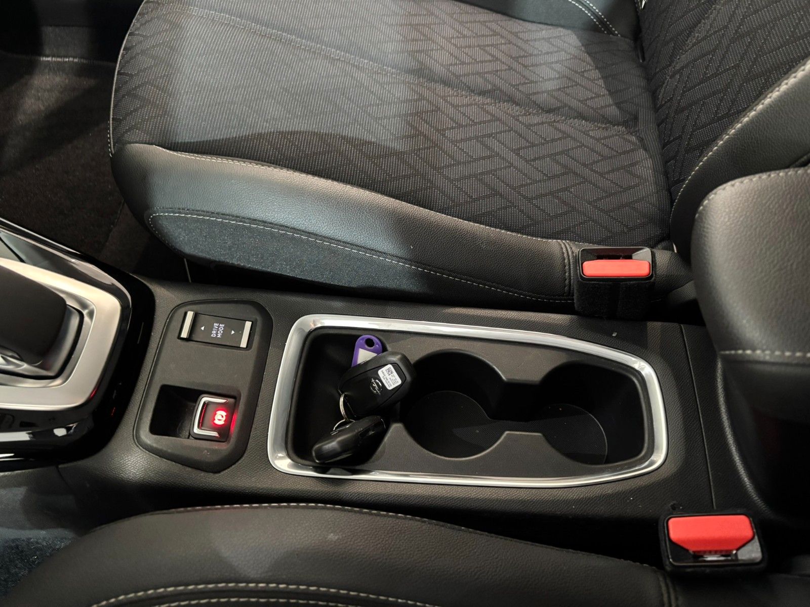 Fahrzeugabbildung Opel Corsa-e F ELEGANCE 3-PHASIG NAVI/LED/KAMERA/DAB+