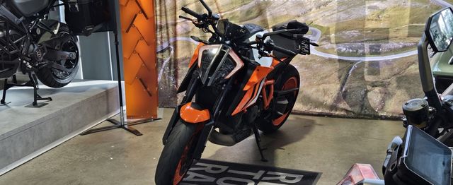 KTM SUPER DUKE 1290 R 1290 SUPER DUKE EVO; TECHPACK