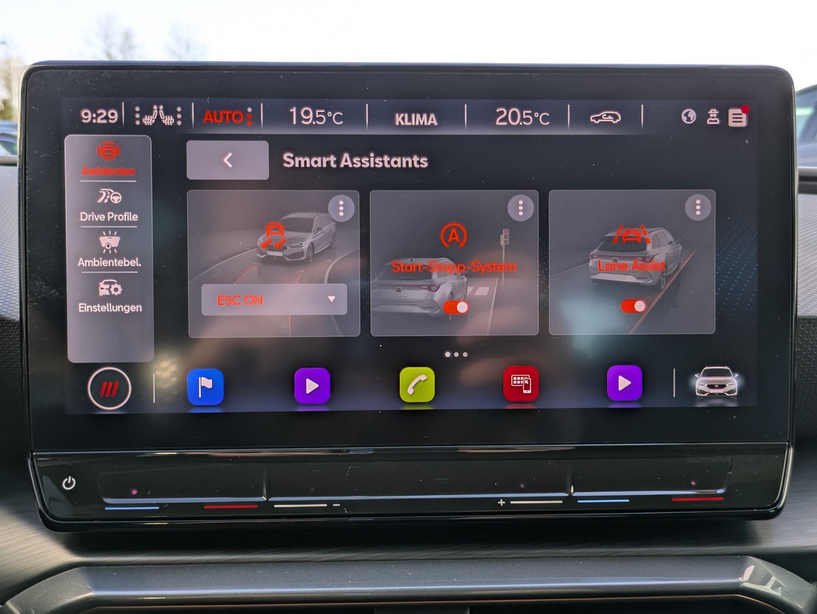 Fahrzeugabbildung CUPRA Leon 1.5 eTSI DSG MATRIX-LED*AHK*ACC*KAMERA*18"