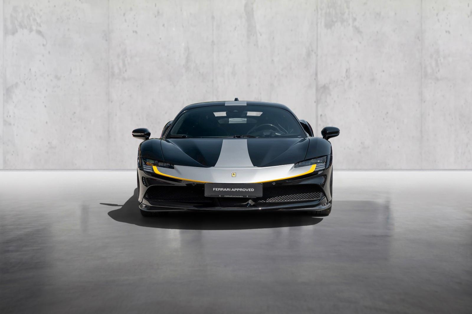 Ferrari SF90 Stradale ASSETTO*CARBON*KAMERA