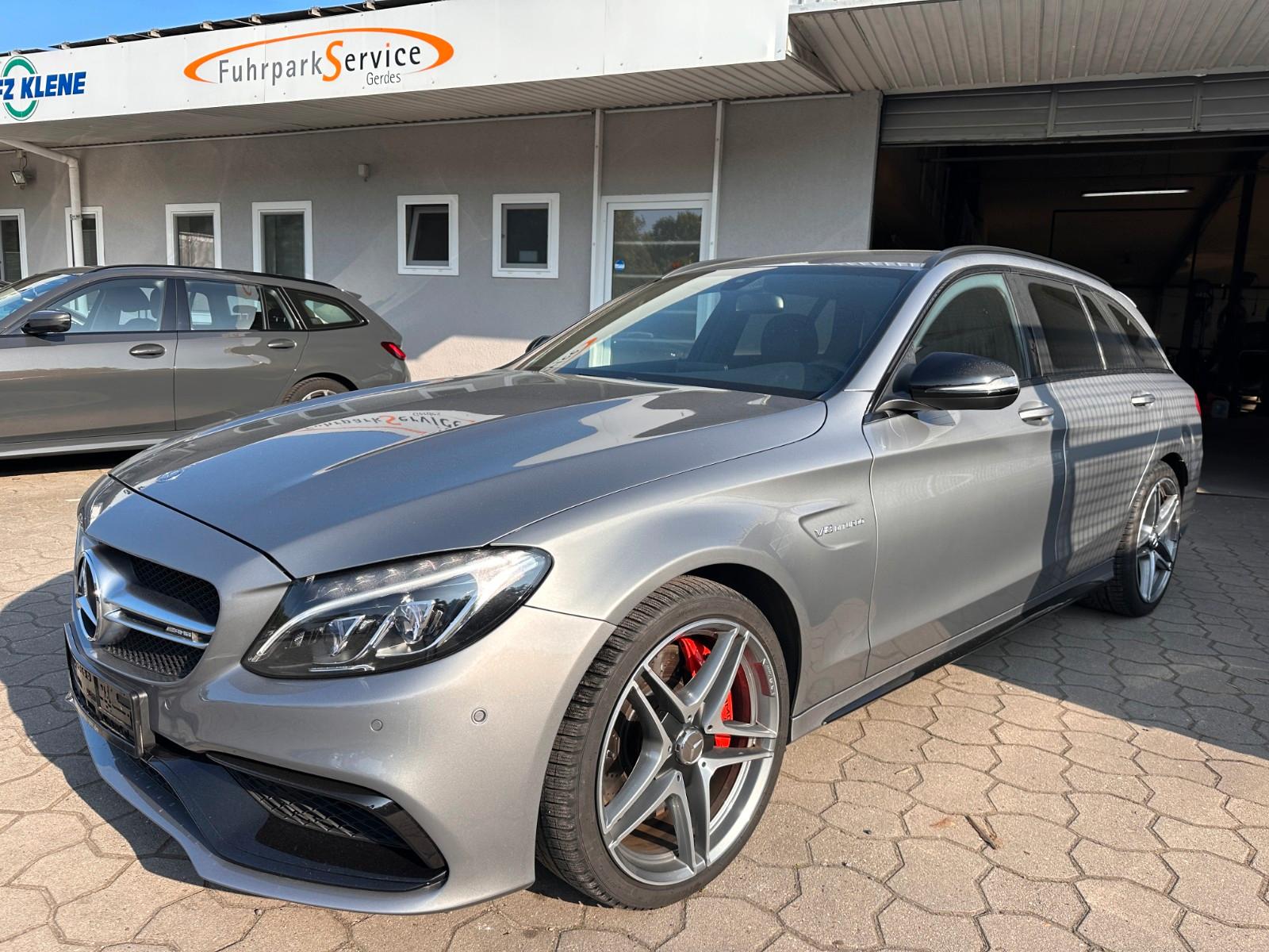 Mercedes-Benz C 63 AMG T Carbon Drivers Package Burmester
