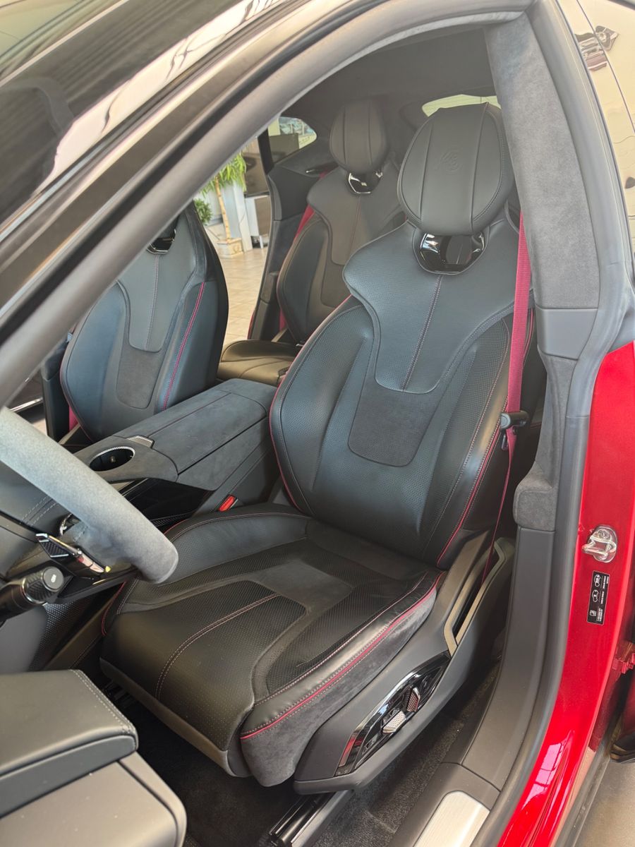 Fahrzeugabbildung Lotus Eletre EDS 450 S 4WD Executive Seat 112 kWh