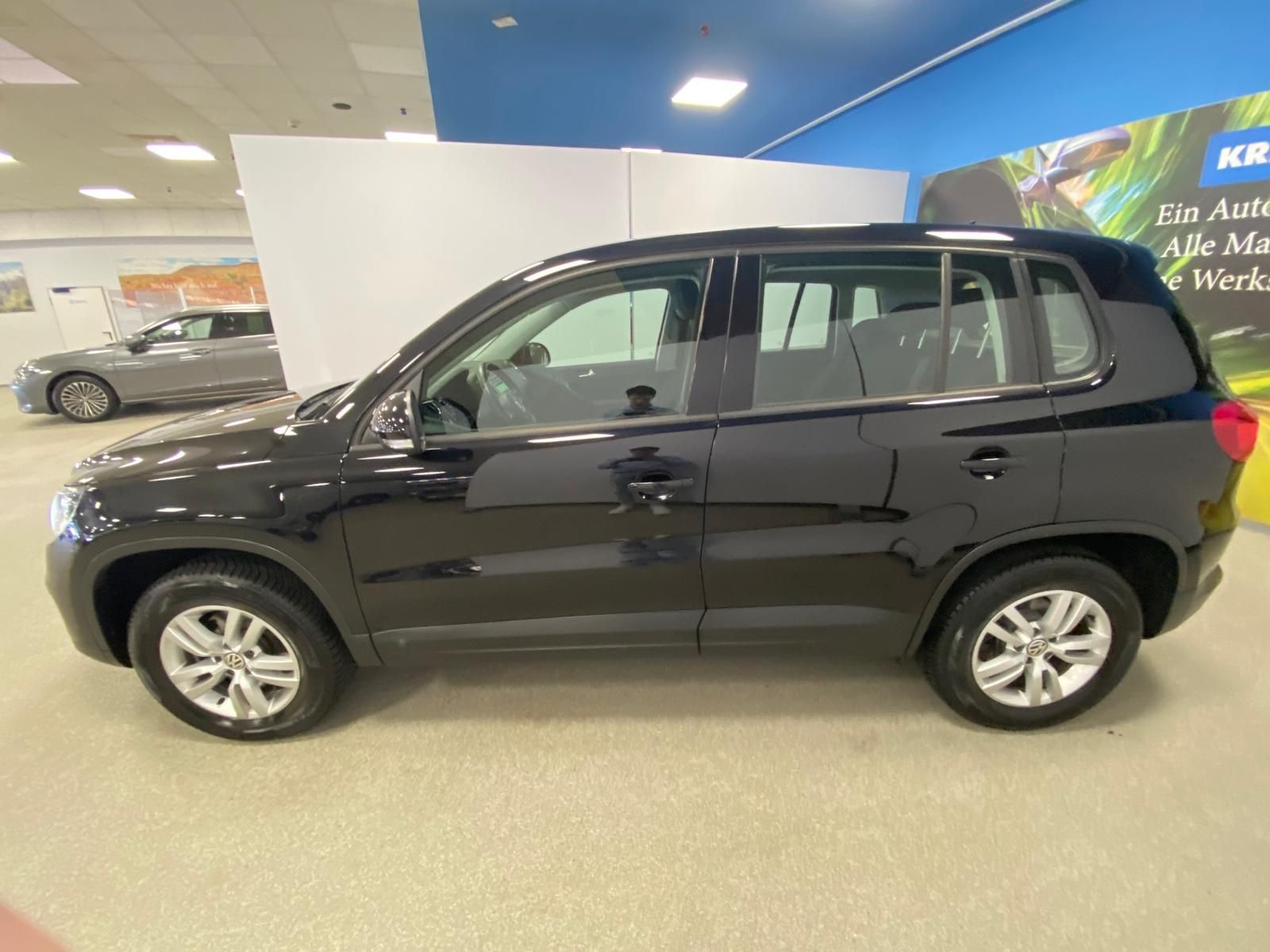Fahrzeugabbildung Volkswagen Tiguan 1.4 16V TSI 1390 ccm Trend & Fun+AHK+ALU+