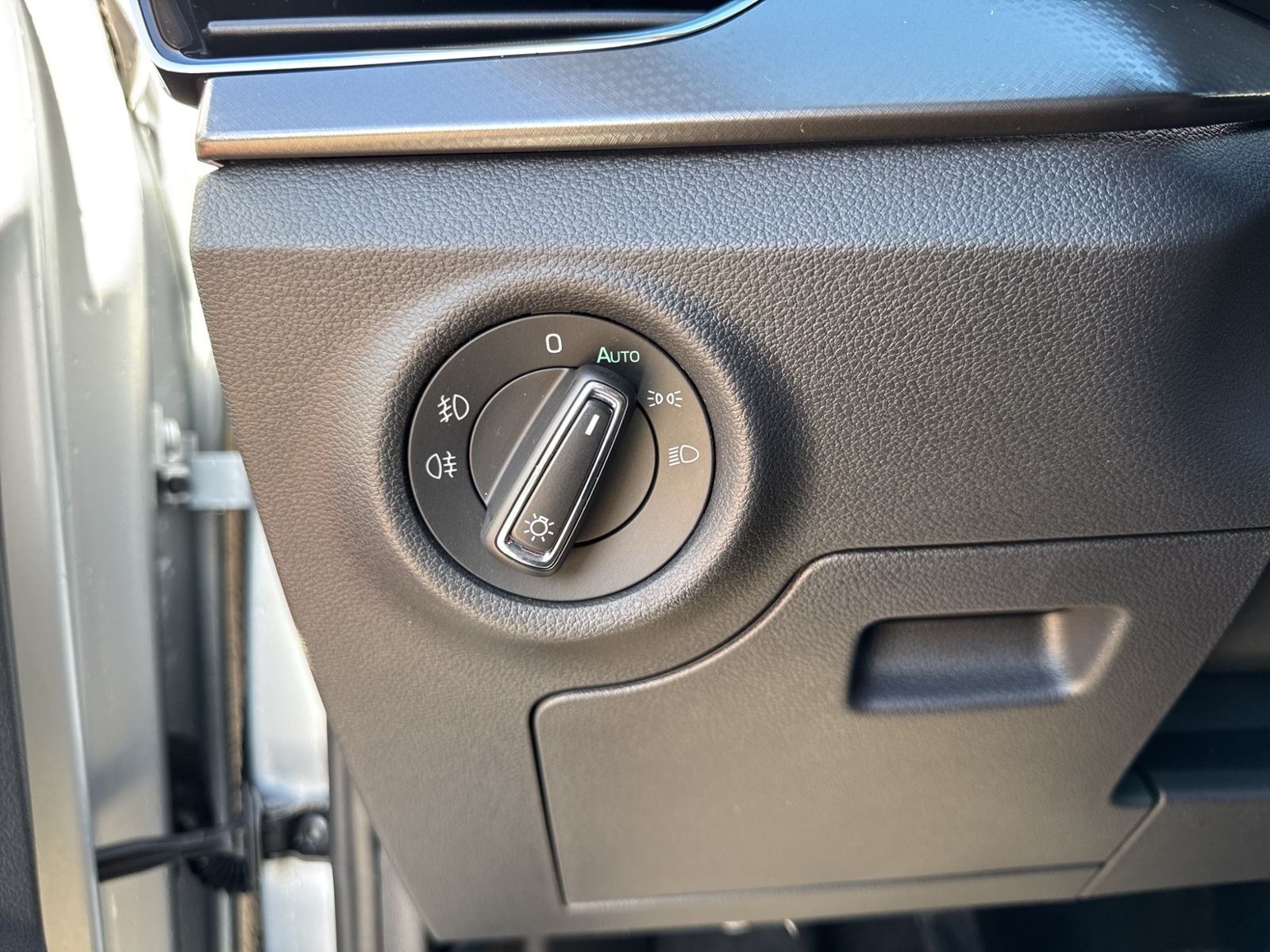 Scala Clever 1.0 TSI, 17" Alu, RearView, AHK Vor