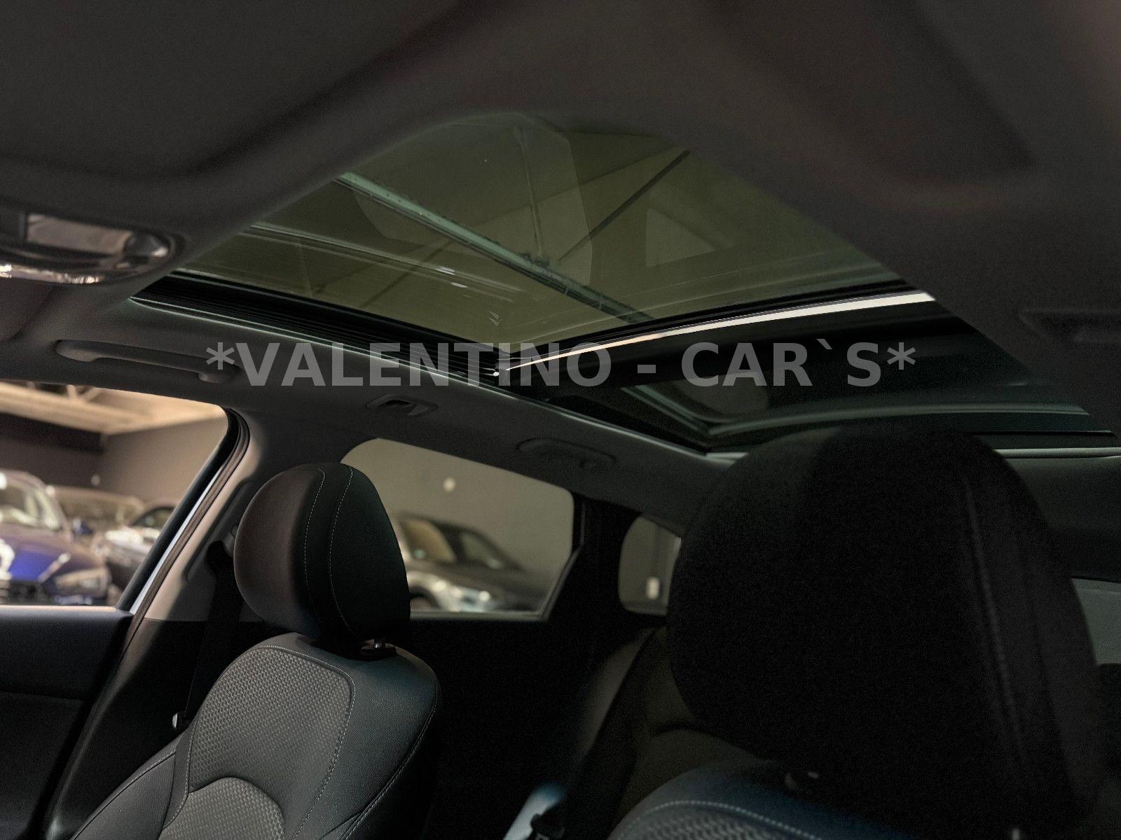 Hyundai i30 cw Family + Nav/Kamera/Temp/Shz/Lhz/Pano/Led