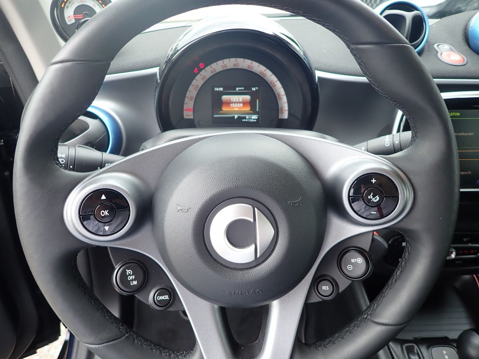 Fahrzeugabbildung Smart ForTwo cabrio EQ electric drive