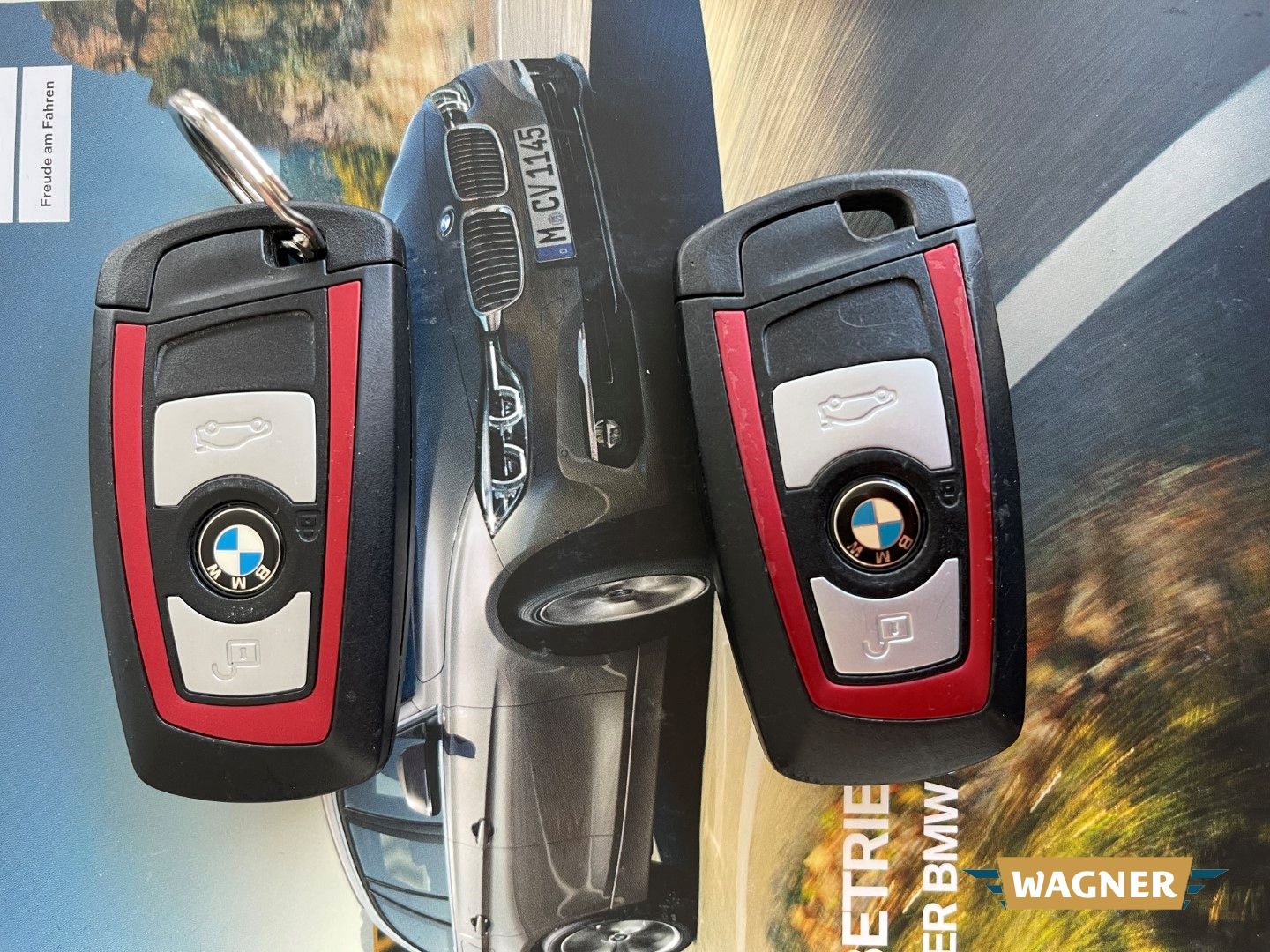 Fahrzeugabbildung BMW 320 d Sport Line Touring Klimaautomatik
