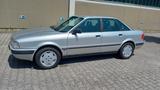 Audi Oldtimer 2.0 E , Top Zustand - Audi 80 mit Benzin-Antrieb: Limousine