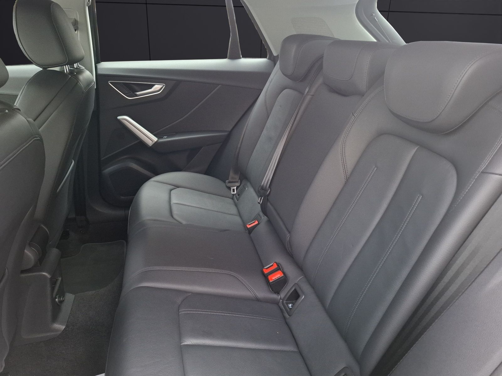 Fahrzeugabbildung Audi Q2 35 TFSI advanced S-tronic LED Navi AVC ACC RF