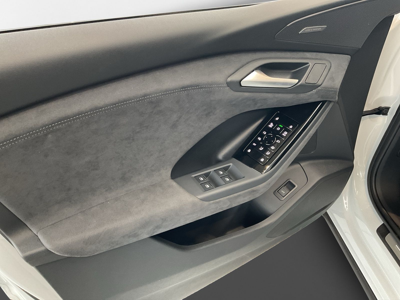 Audi SQ6 e-tron - Bild 10