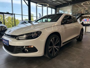 Volkswagen Scirocco *PANORAMA*NAVI*PDC*KLIMA*2-ZONEN*