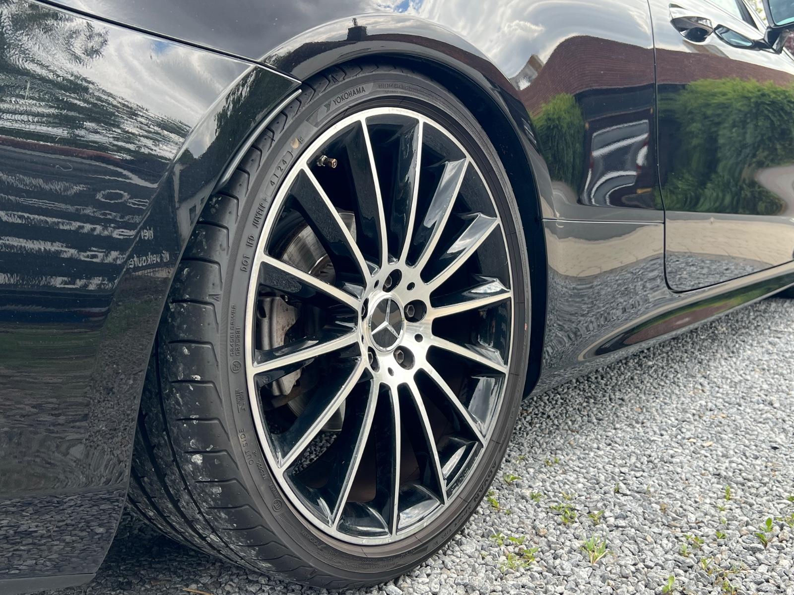 Mercedes-Benz E 300 E Coupe AMG Line Panorama Soft -Close
