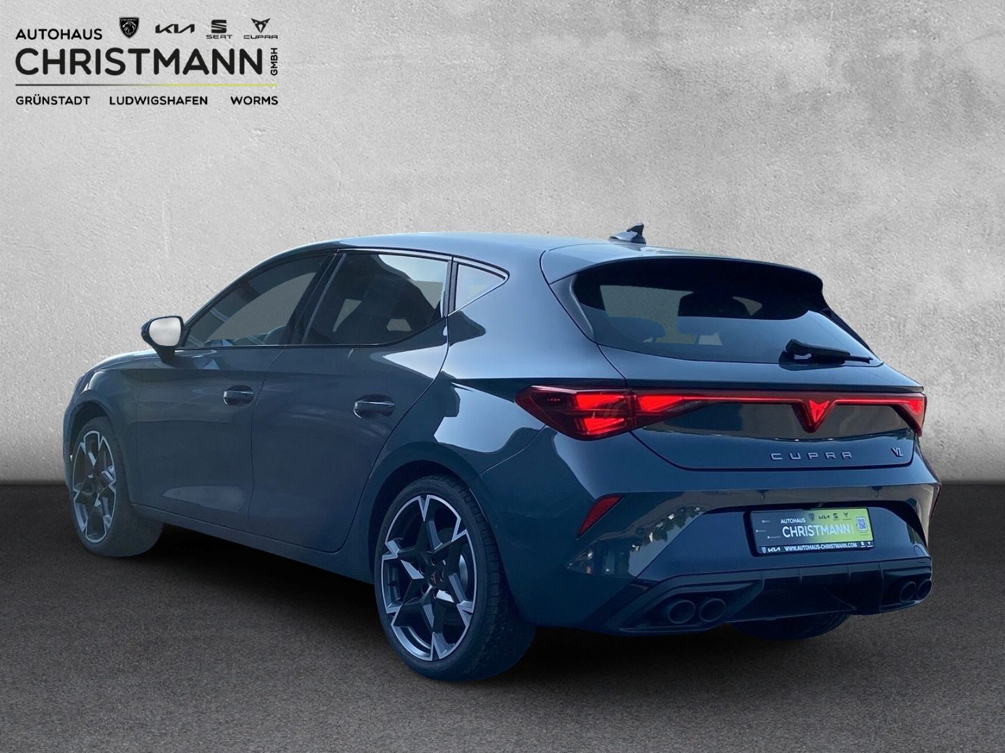 Fahrzeugabbildung CUPRA Leon 2.0 TSI 221 kW VZ*Matrix*NAVI*SHZ*ACC*Full-