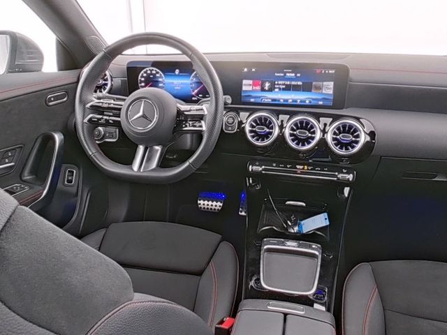 CLA 200 Coupé AMG Line Advanced+ Pano Winterpake