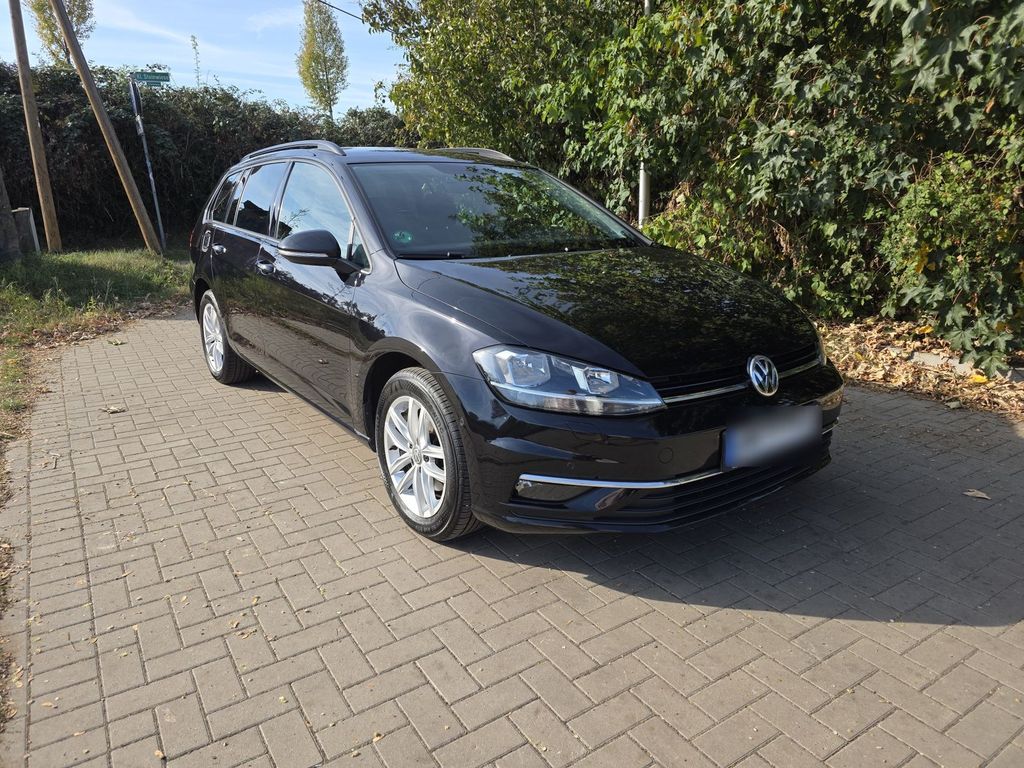 Image of Volkswagen Golf