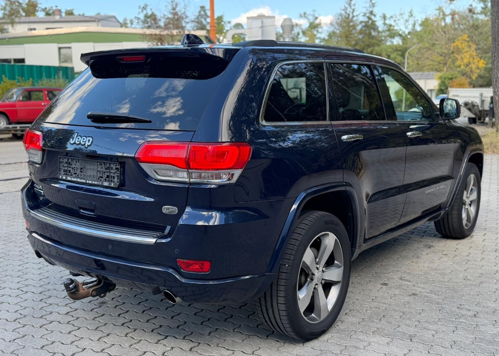 Jeep Grand Cherokee Overland 3.0 V6 CRD 250 ch BVA 4x4 / 162 000 km / Toit panoramique / Cuir Nappa / Caméra / Attelage