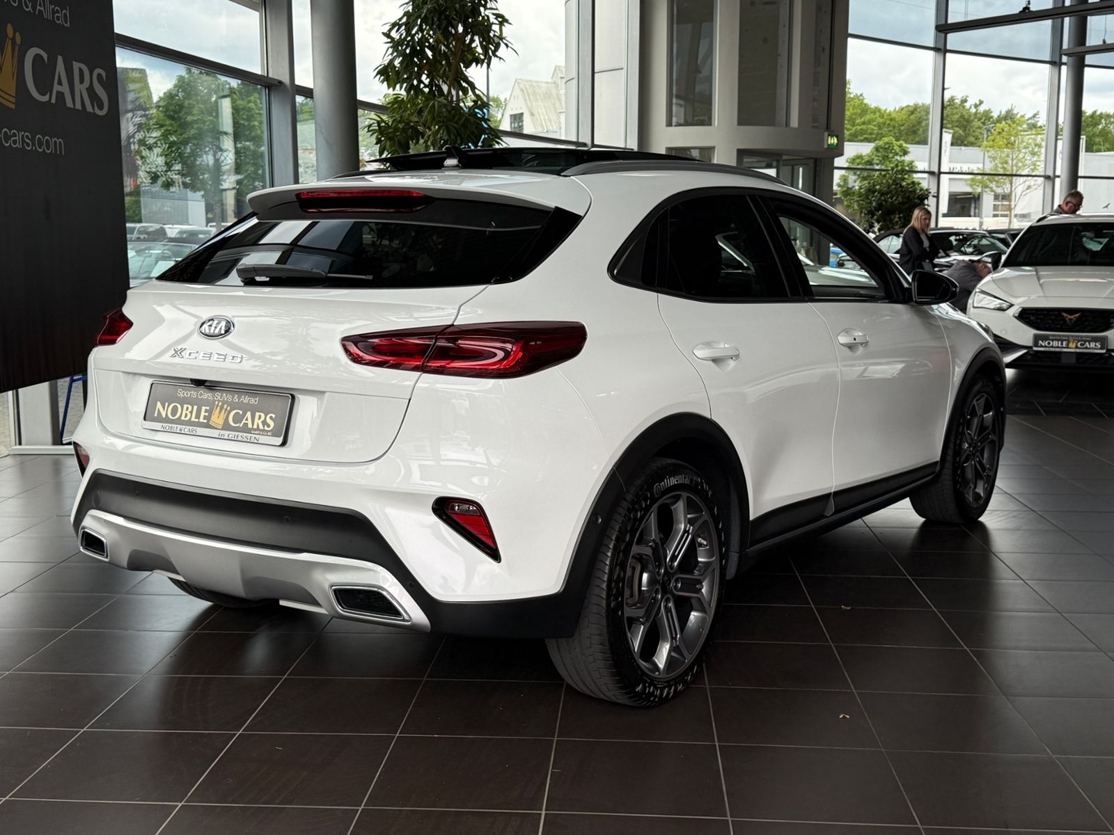 Fahrzeugabbildung Kia XCeed Platinum Edition PANO AHK JBL ACC