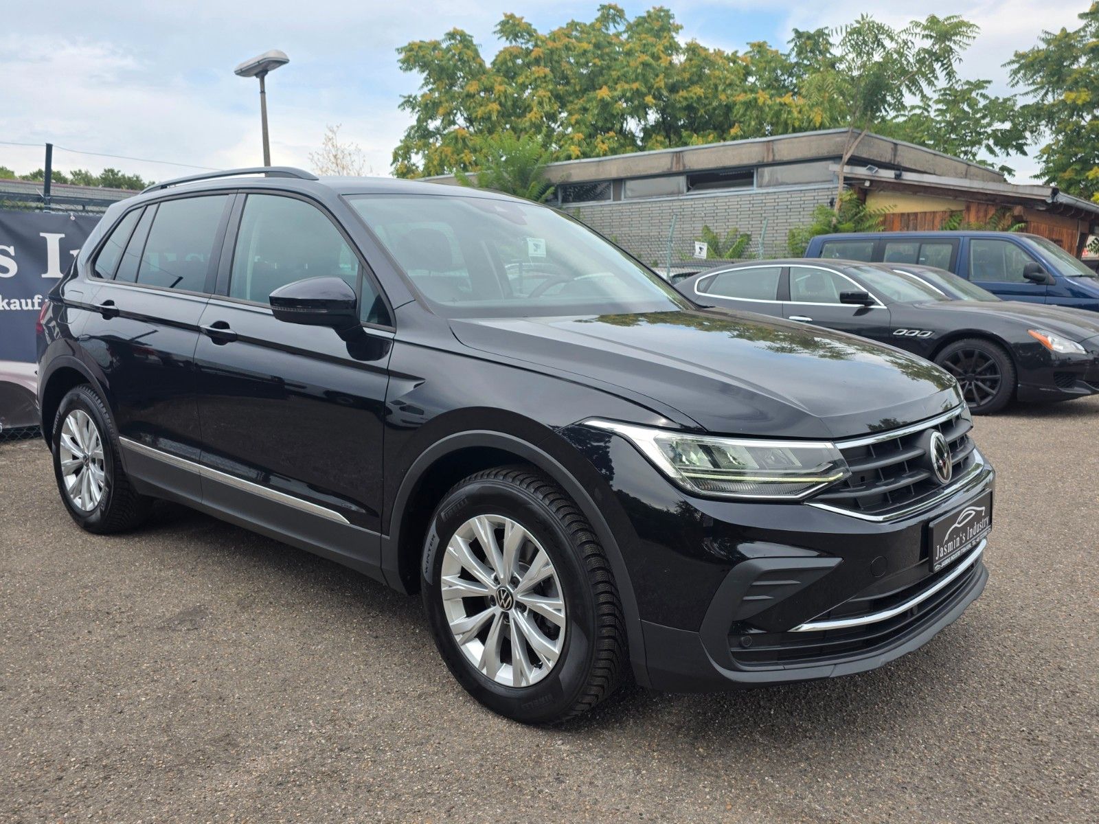 Volkswagen Tiguan  150PS Automatik LED ACC Navigation Parkp imagem 3