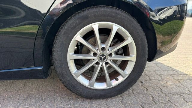Fahrzeugabbildung Mercedes-Benz B 200 d Progressiv Schiebedach/LED/el.Heckklappe
