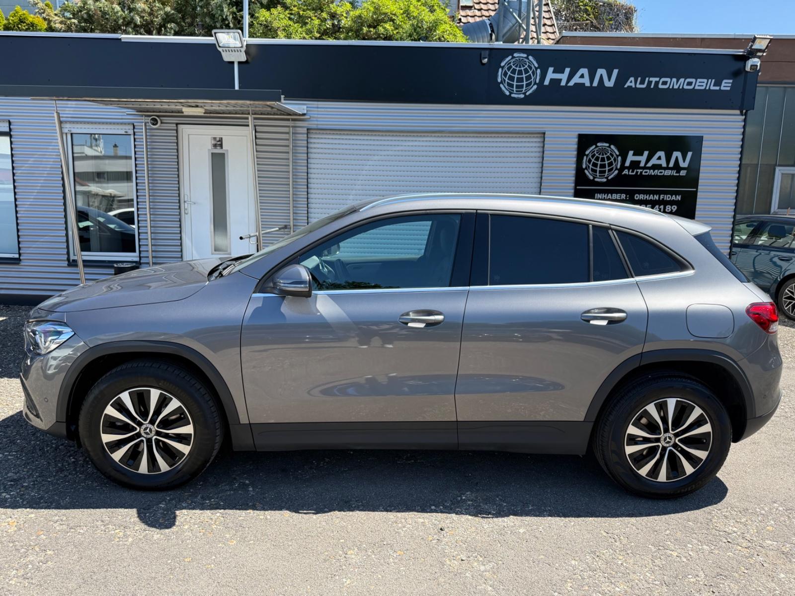 Mercedes-Benz GLA 200 d