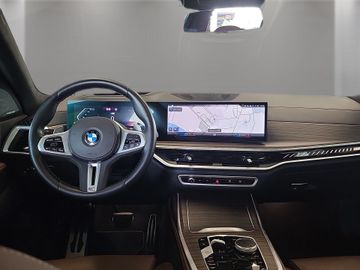BMW X7 M60 - 10
