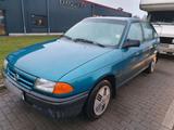 Opel Astra Benzin Automatik  Oldtimer - gebrauchte Opel Astra aus dem Jahr 1993