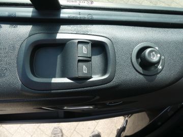 Fahrzeugabbildung Ford Transit Custom/Tourneo Custom Kombi 320 L2 Trend