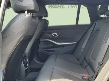 BMW 318 - 12