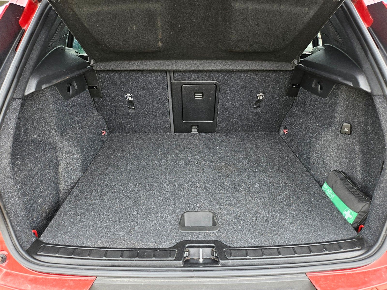 Fahrzeugabbildung Volvo XC40 Inscription Expression Recharge Plug-In Hyb