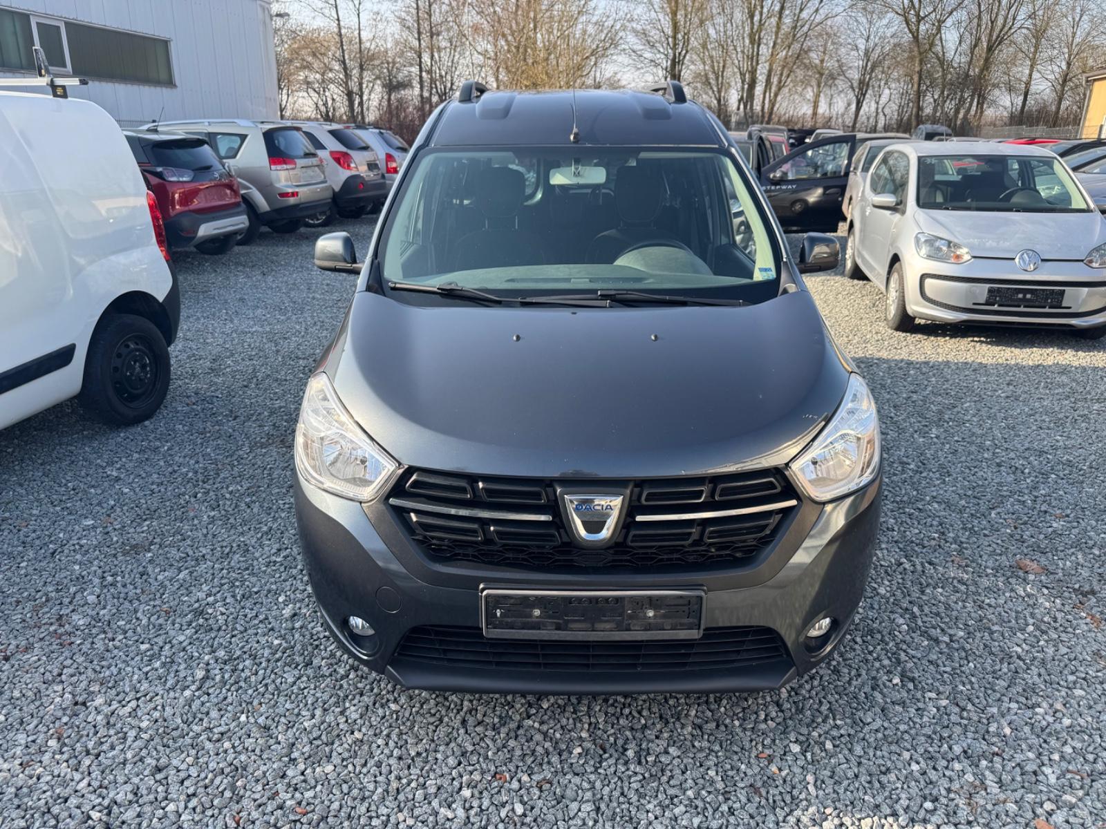 Dacia Lodgy TCe 115 Lauréate 1Hand Klima Navi Euro6