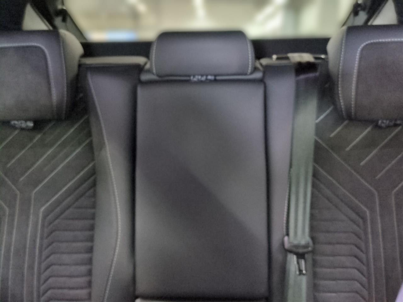 Fahrzeugabbildung Peugeot 3008 GT MildHybrid e-DSC+Navi+VollLED