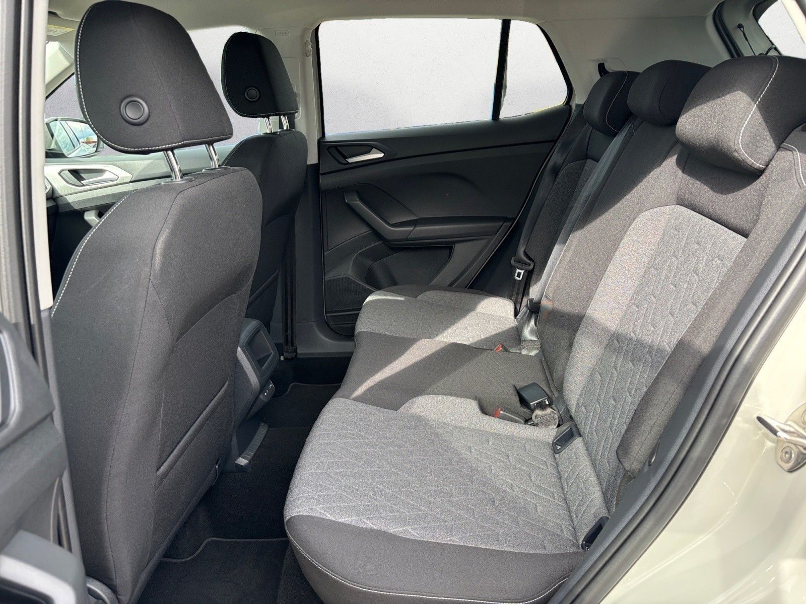 Volkswagen T-Cross - Bild 11