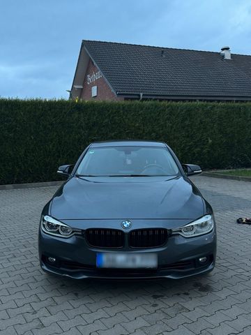 BMW 320i zum Verkauf