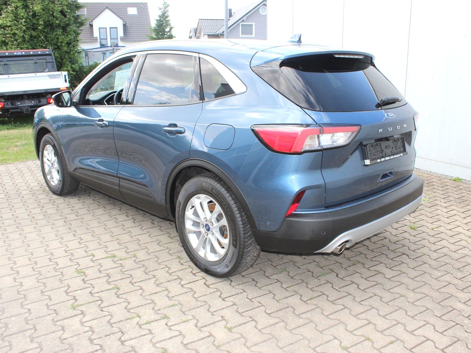 Fahrzeugabbildung Ford Kuga Plug-In Hybrid Titanium 2,5 Duratec