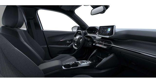 Peugeot 2008 1.2 130Allure Licht&Fahrassist+Grip Control