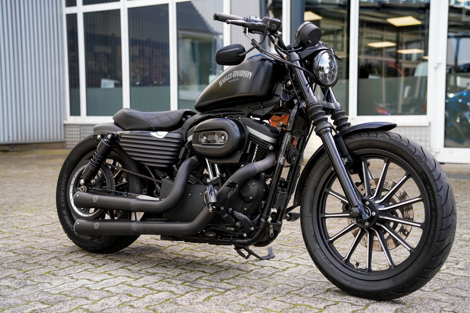 Fahrzeugabbildung Harley-Davidson SPORTSTER XL883N IRON - BOBBER - KURZES HECK