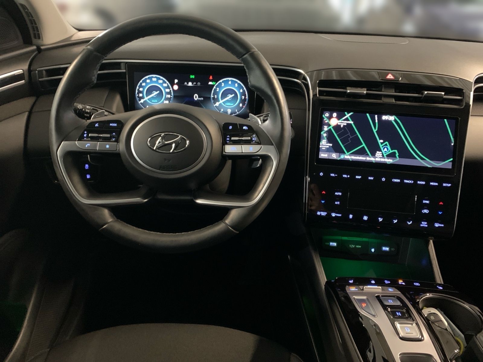 Fahrzeugabbildung Hyundai TUCSON 1.6 T-GDI Trend Plug-In Hybrid 4WD Panor.