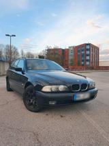 BMW E39 523i Touring / Kombi - BMW aus 2000: Kombi